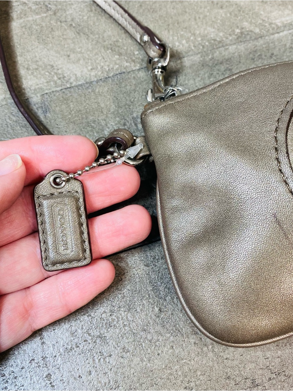 Coach Metallic Bronze Leather Wristlet Clutch Pouch Embossed Logo Rare VTG - Picture 4 of 6
